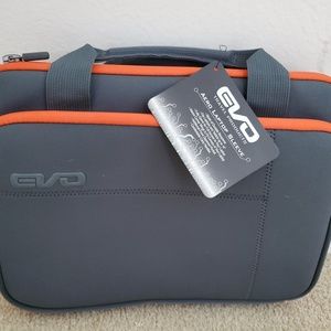 Laptop carry case